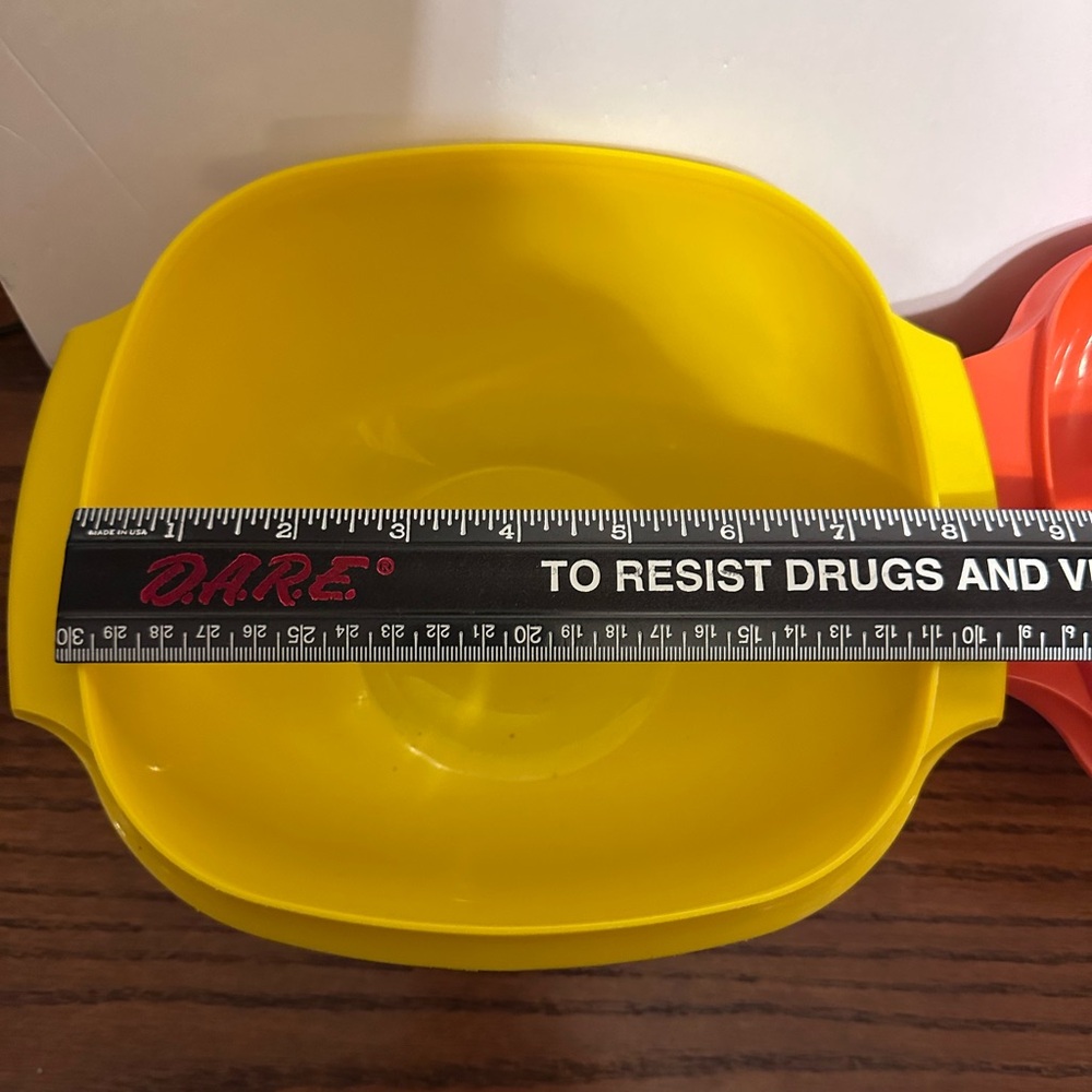 Tupperware Food Storage Bowls Yellow and Orange - Picture 3 of 5